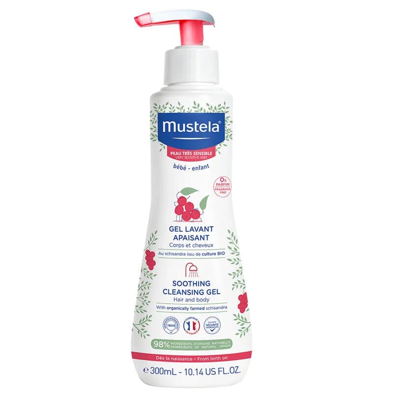 Apaisez la peau sensible de bébé avec le Shampoing Mustela