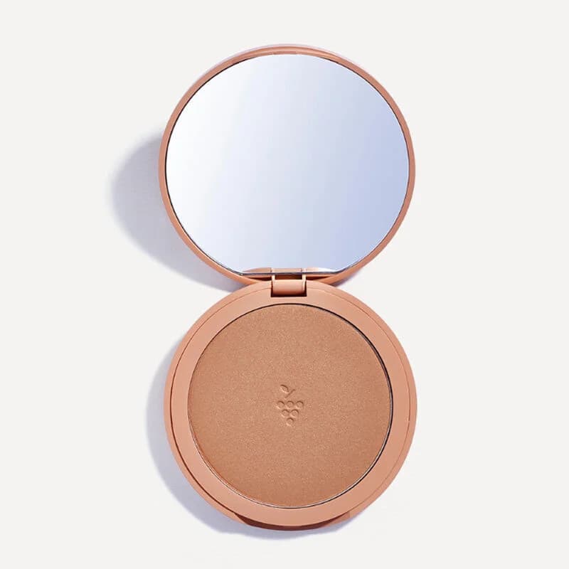 Obtenez un éclat bronzé naturel toute l'année avec Caudalie