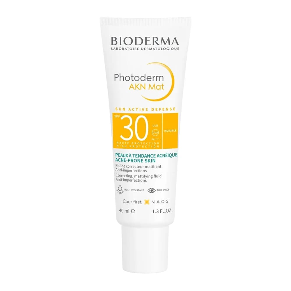 Protégez & Matifiez : Crème Solaire Bioderma Photoderm AKN M