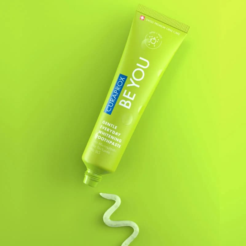 ابتسامة بيضاء طبيعية وفم منعش مع Curaprox Be You