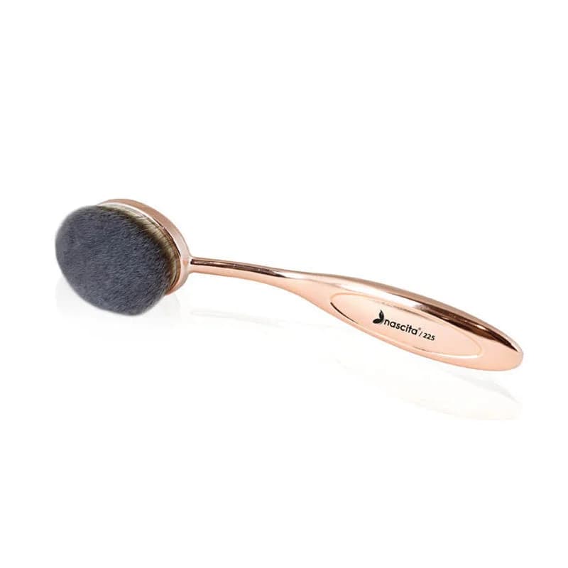 Obtenez une application précise avec le Pinceau Blush Oval N